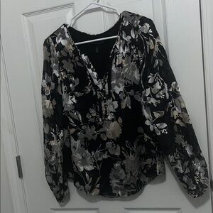 White House black market Floral Black and Gray Women's Top
